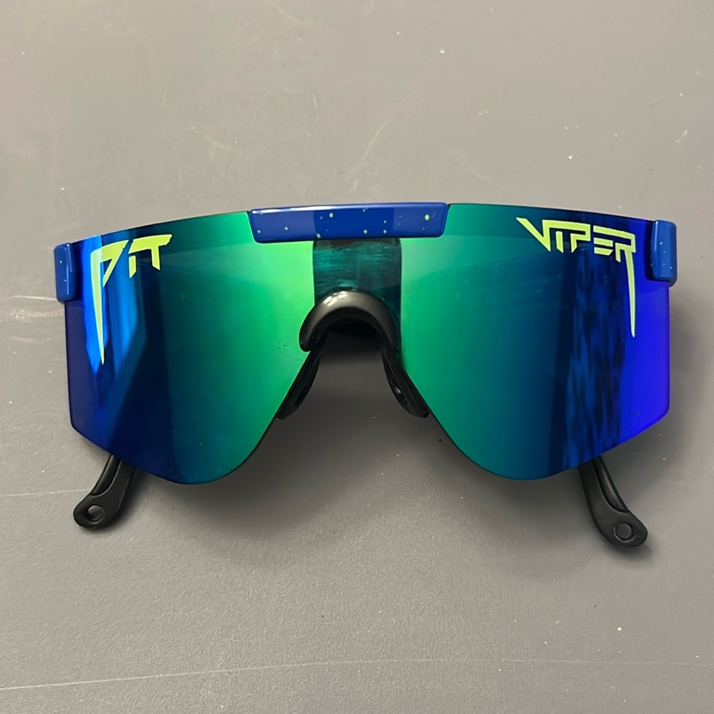 Youth Pit Vipers